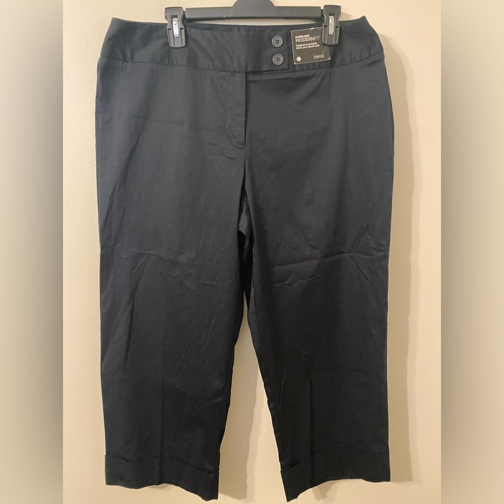 New NWT Avenue Black Modern Fit Cuffed Crop Chinos Sizeโ 14 25โ Inseam
